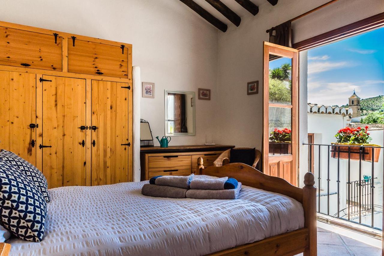 Casa Mundo - 16Th Century Traditional White Village House With Pool Pinos del Valle Exterior photo